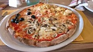 Leopark Pizzeria food