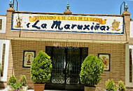 Maruxina outside