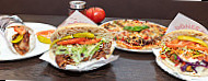 Main Döner Pizza food