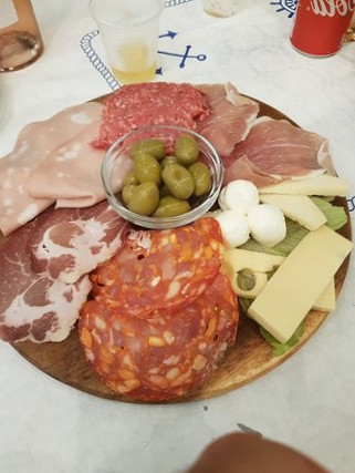 restaurant image