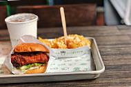 Shake Shack Park Road food