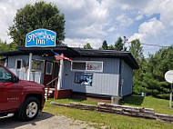 Snowshoe Inn outside