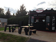 Le Kiosque a pizzas - Montlouis sur Loire inside