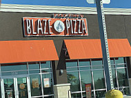 Blaze Pizza outside