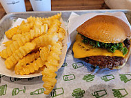 Shake Shack Downtown Crossing food