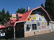 Burger Barn outside