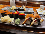 Sushi Nami food