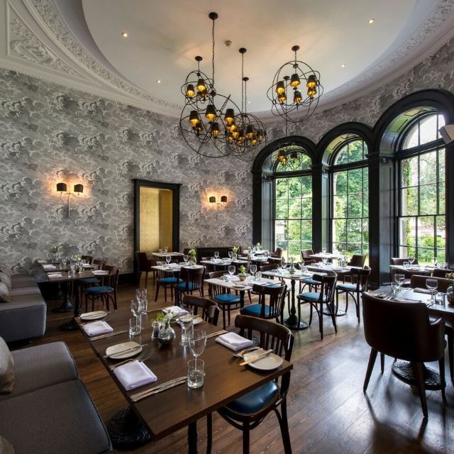 restaurant image