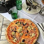 Pizzeria - Trattoria Salieri food