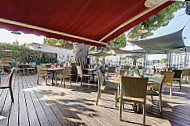 Le Bistrot Du Port Sarl food