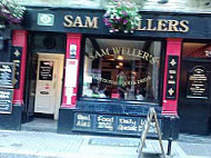 Sam Wellers outside