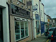 Seawave Traditional Fish Chips outside