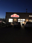 Papa Johns Pizza outside