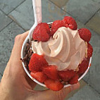 Pinkberry Frozen Yogurt food