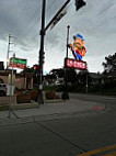 La Casa Food Truck outside