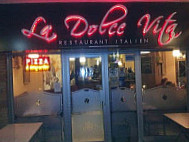 La Dolce Vita inside