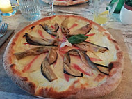 Mama Cucina Con Brace Pizza food