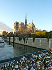 Auberge Notre-Dame inside