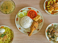 Algis Nasi Ayam Penyet food