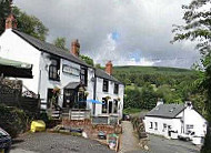 The Bush Inn outside