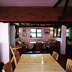 Newbold Comyn Arms inside