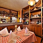 Machiavelli Trattoria & Winebar inside