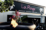 La Plage outside