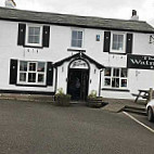 The Old Wainhouse Inn outside