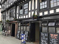 Ye Olde Bull Ring Tavern outside