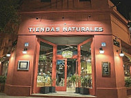 Tiendas Naturales outside