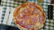 Pizzeria Roma food