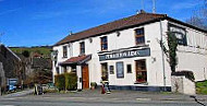 Pemberton Arms outside