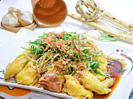 Kau Kiu Noodles food