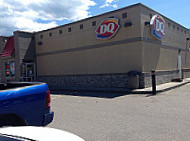 Dairy Queen-Brazier outside