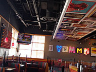 Red Robin Gourmet Burgers And Brews inside