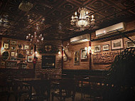 Pubwell's inside