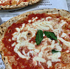 Pizzeria Italia food