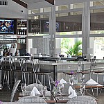 3 Palms Grille inside