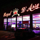 Royal D'asie outside