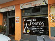 El Porton outside