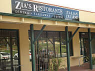 Zia's Ristorante outside