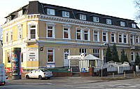 Schweinske In Hamburg Bahrenfeld Schnitzel, Burger Frühstück outside