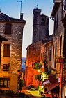 L'Hostellerie du Vieux Cordes Le Bistrot outside