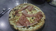 Pizza Chez Enzo food