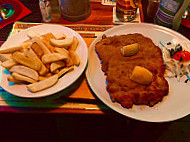 Schnitzelkönig food