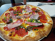 Calabria Brickoven Pizzeria food