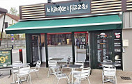 Le Kiosque à Pizzas inside