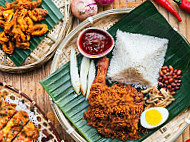 Nasi Lemak Bamboo (segama) food