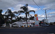 Hillview Roadhouse Motel Restaurant outside