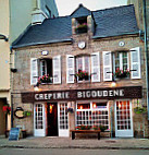 Crêperie Bigoudène inside